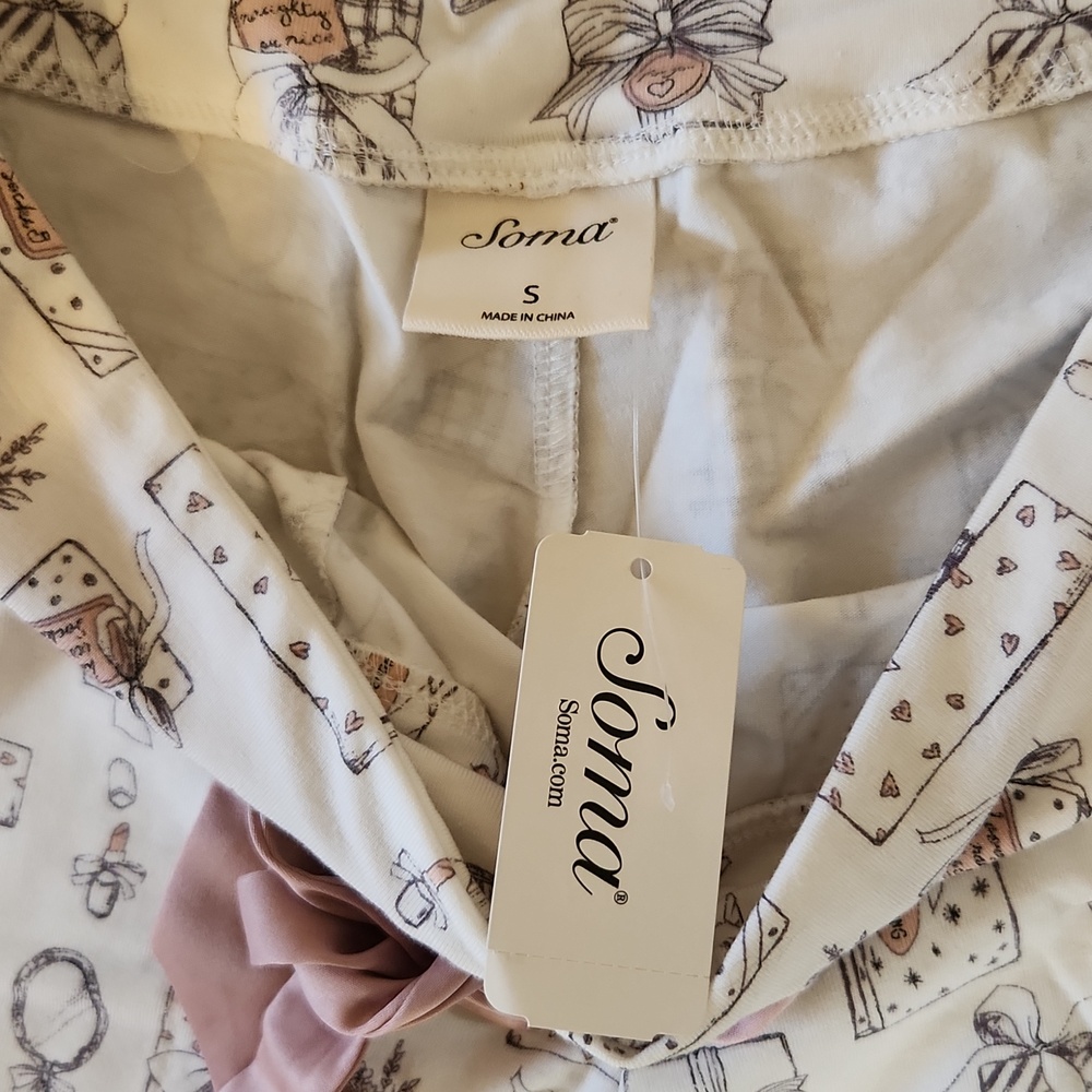 Soma Embraceable 2 Pc Pajama Set NWT  Cute Gift Pattern Size M & S - Picture 11 of 12